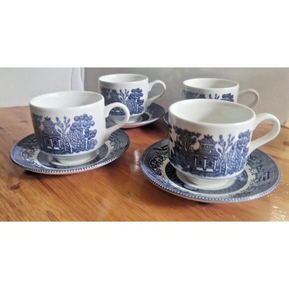Blue Willow Porcelain Teacup and Saucer sets(4) Churchill England - Picture 3 of 15
